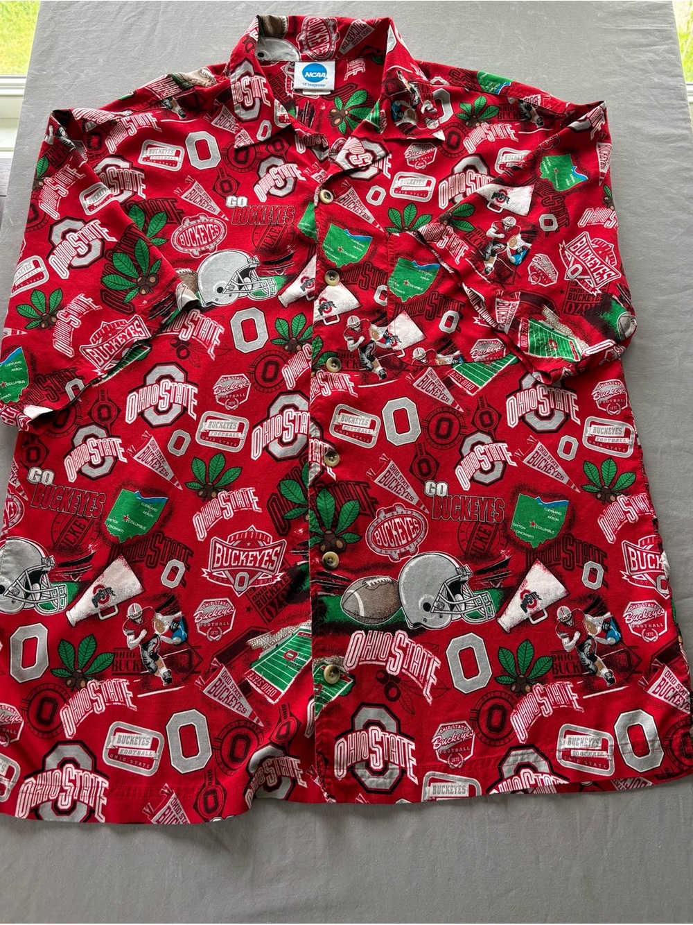 NCAA Ohio State Red & Green Buckeyes Button-Down Shirt